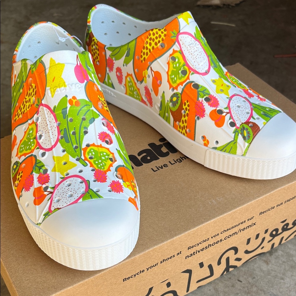 Native Kids Sneakers with Orange and Green Fruit Print size 3 - Picture 11 of 11